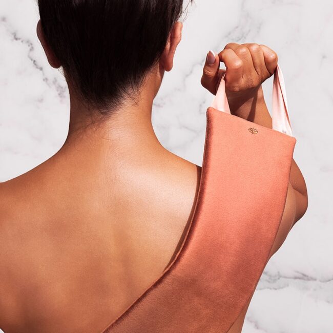 COCOSOLIS BACK APPLICATOR FOR SELF-TANNING FOAM - Image 2
